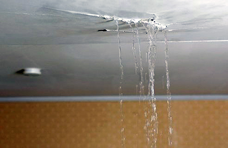 How to Stop Roof Leaks Before They Wreck Your Home!